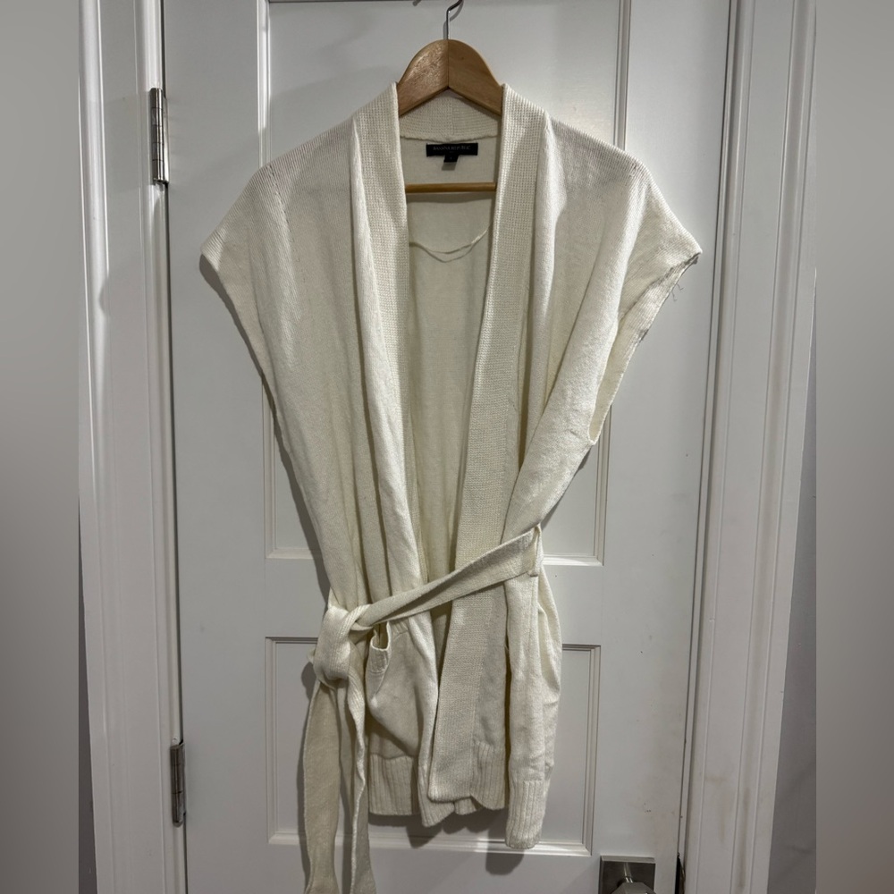 Banana Republic Ivory Belted Knit Vest | Size Large